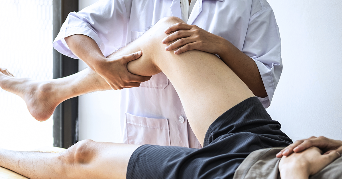 筋縮 治療 肝血不足 症狀 陽陵泉 穴位圖 筋膜放鬆 運動 久坐 伸展運動 早起 關節僵硬 艾灸 禁忌 頸椎病 改善 拉筋 壞處