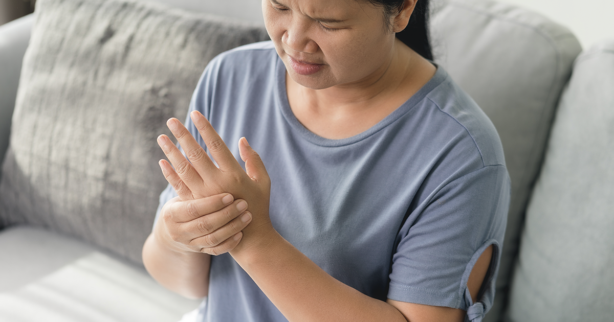 媽媽手中醫
媽媽手症狀大拇指痛
橈骨莖突狹窄性腱鞘炎
媽媽手針灸治療
手機打機媽媽手
媽媽手穴位按摩
媽媽手護具護腕
媽媽手伸展運動
產後媽媽手成因
香港中醫媽媽手診所
